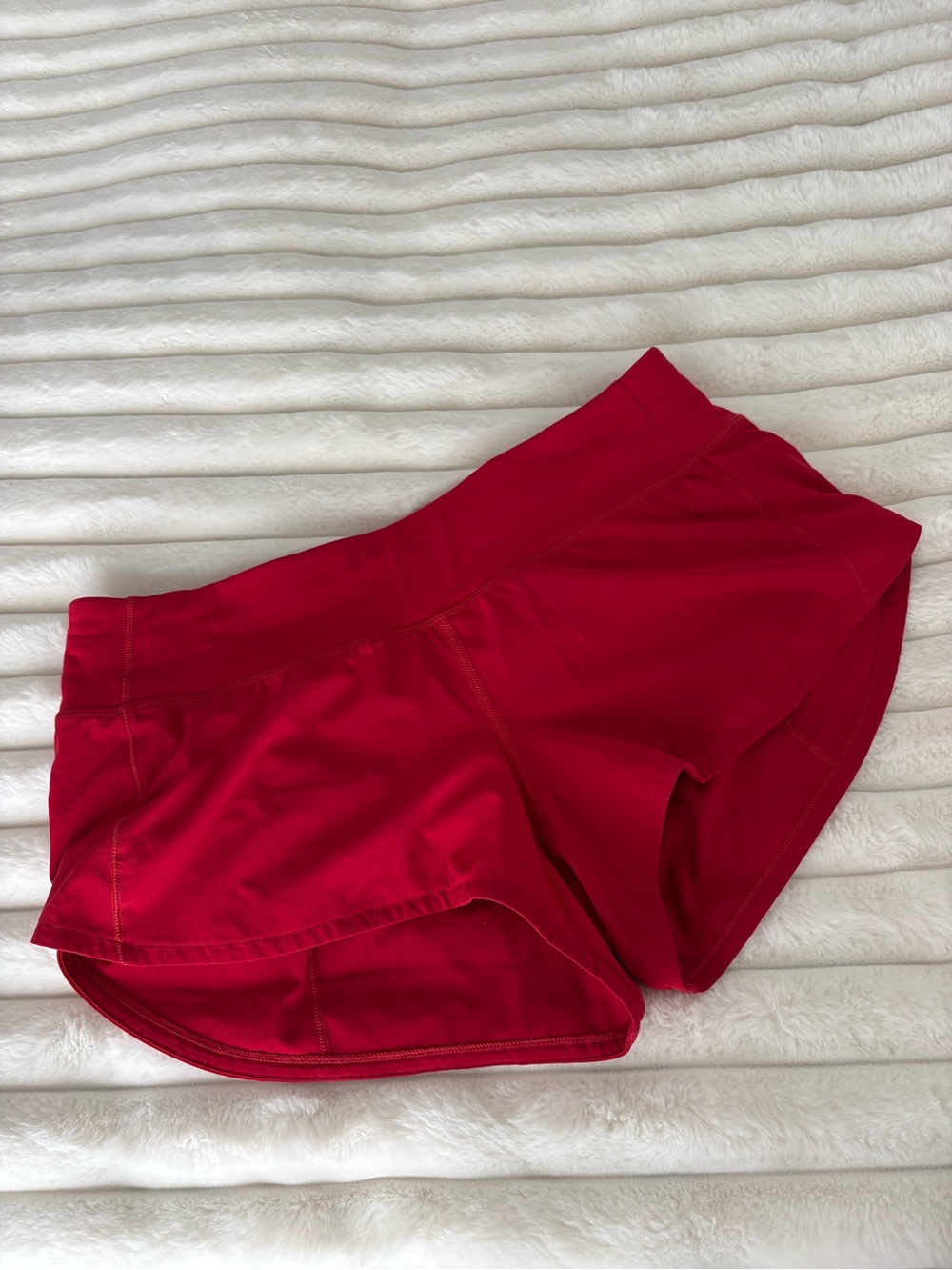 Lululemon speed up Women’s Active Shorts - Red
